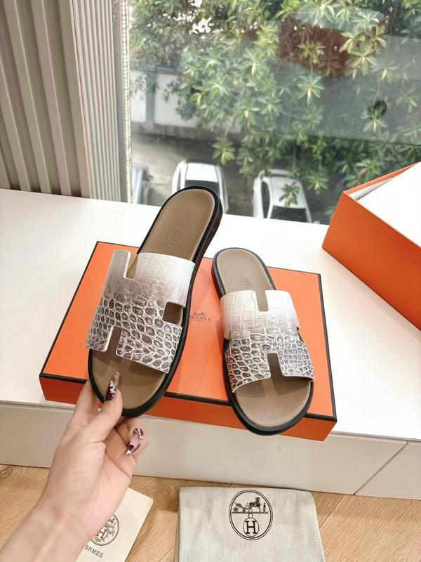 H*rmes Sandals