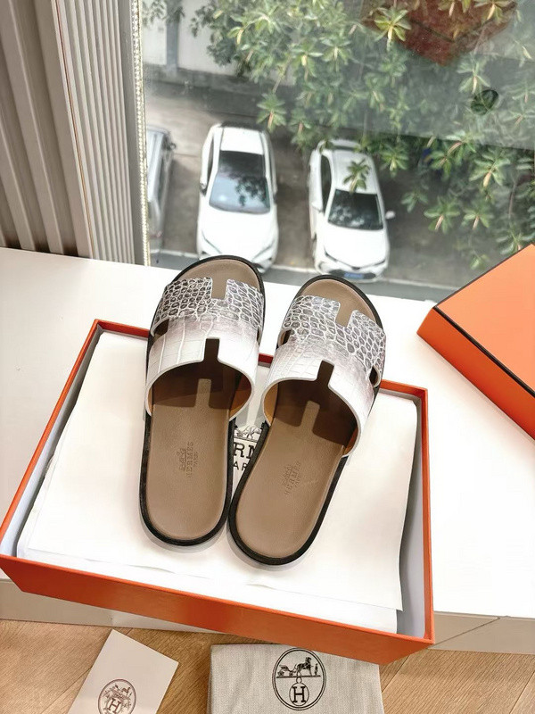 H*rmes Sandals