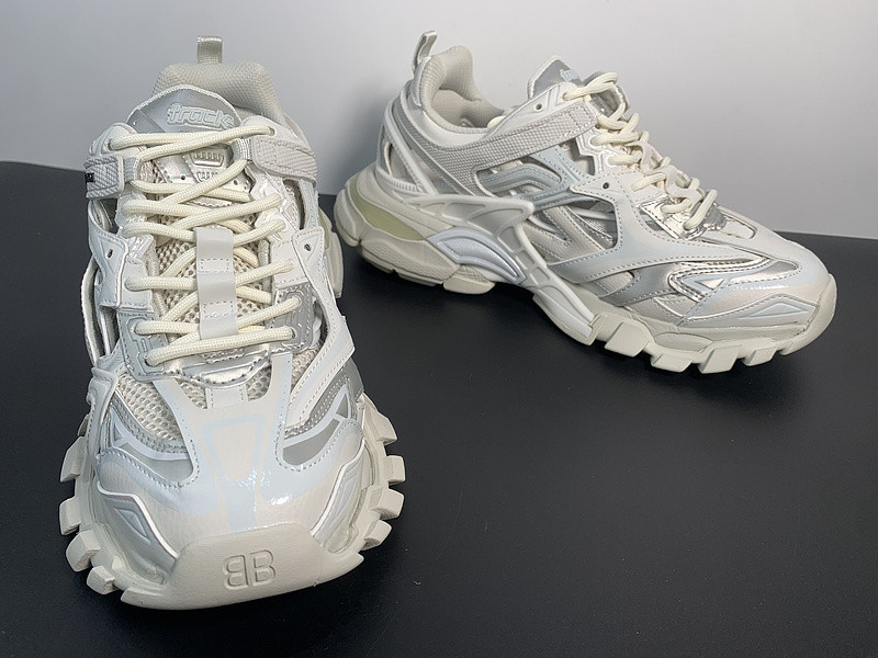 Ba*len*cia*ga track 2.0 568614 w2gn1 9000