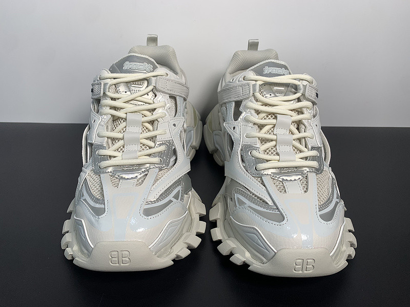 Ba*len*cia*ga track 2.0 568614 w2gn1 9000