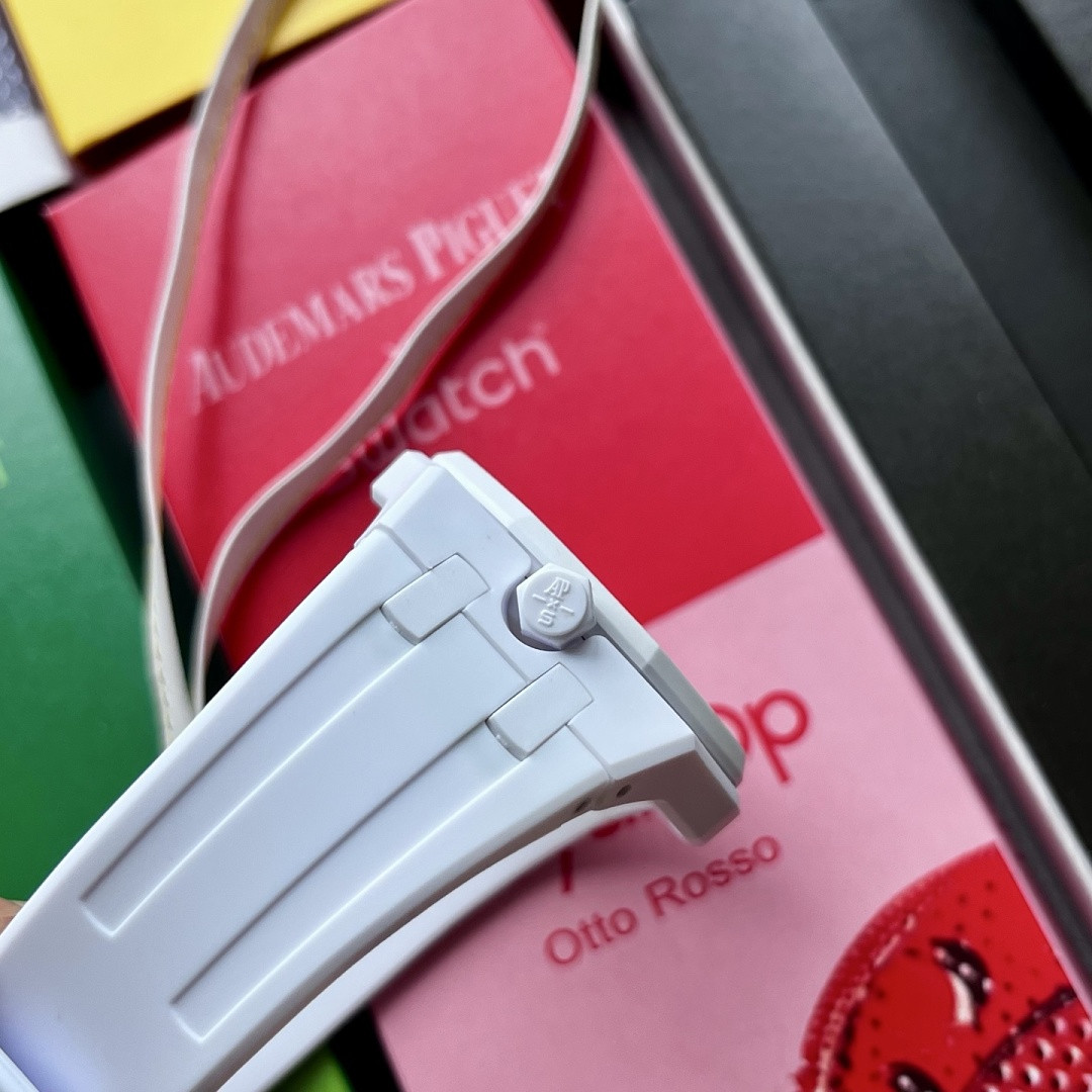 Swatch x Audemars P1g*et Royal Pop