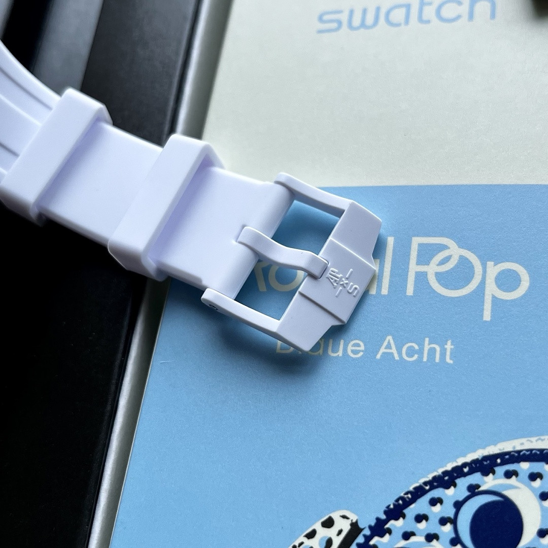 Swatch x Audemars P1g*et Royal Pop