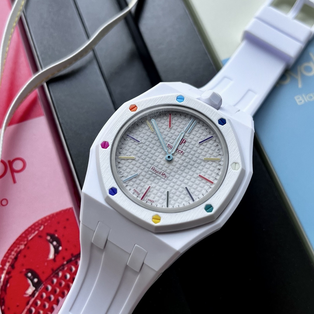 Swatch x Audemars P1g*et Royal Pop