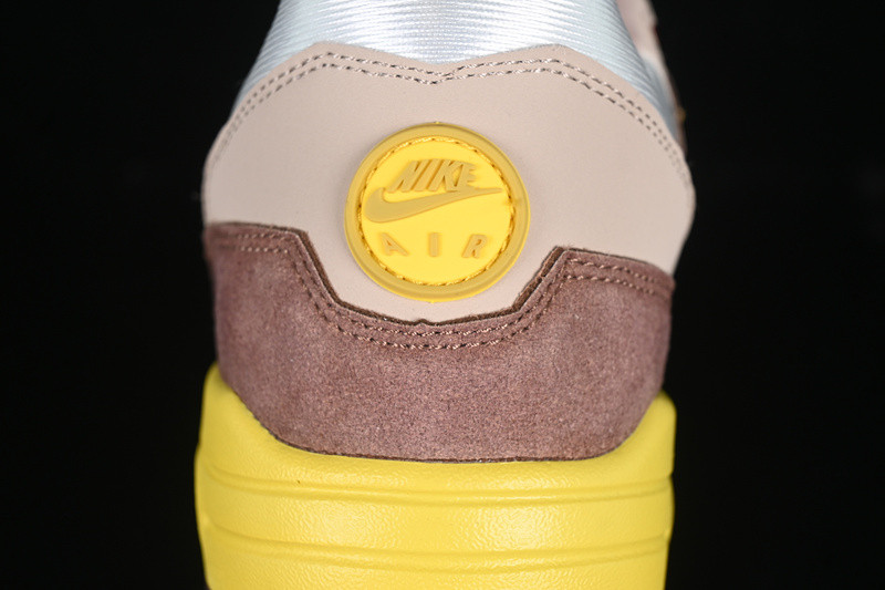 Nike Air Max 1 Low Poly Donkey Kong HV5776-200