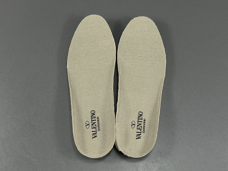 Va1e*ntin0 garavani totaloop