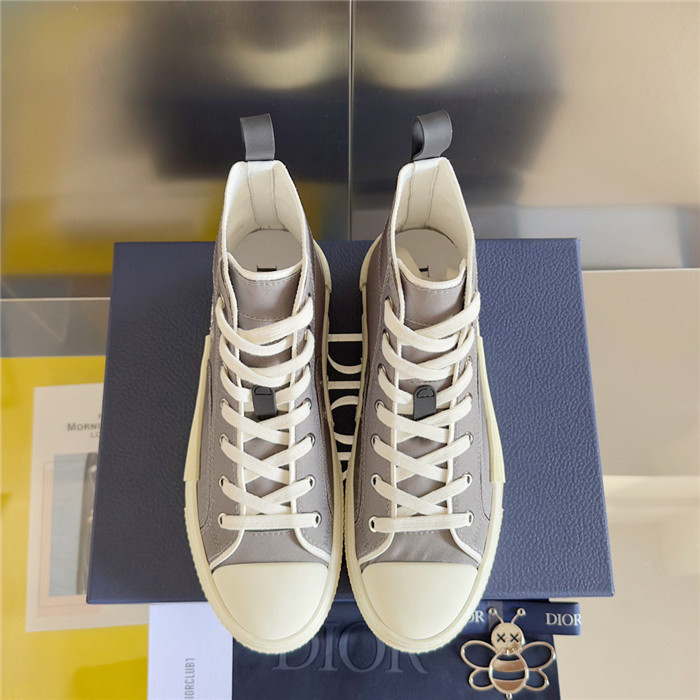 D B23 HIGH-TOP SNEAKERS