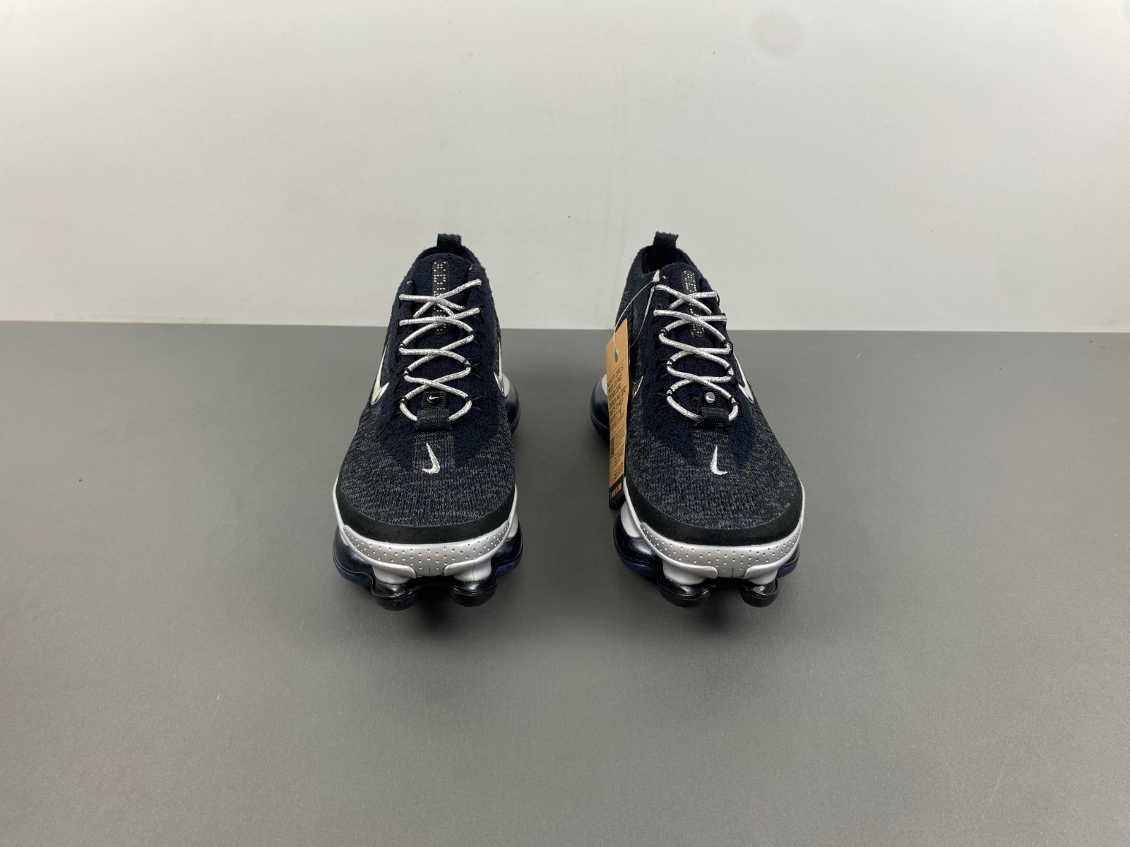 Nike AIR MAX Low-Top Sneakers HJ3487-001