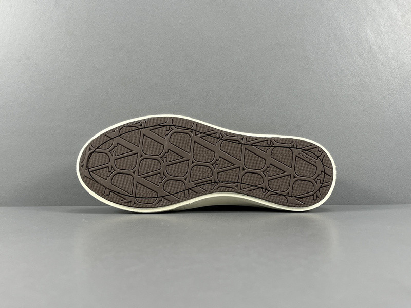 Va1e*ntin0 garavani totaloop