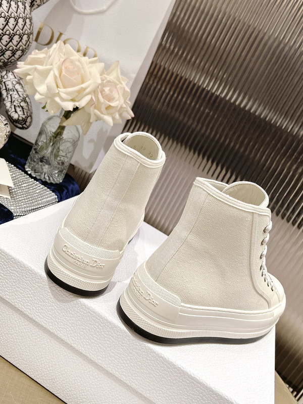 D B23 HIGH-TOP SNEAKERS