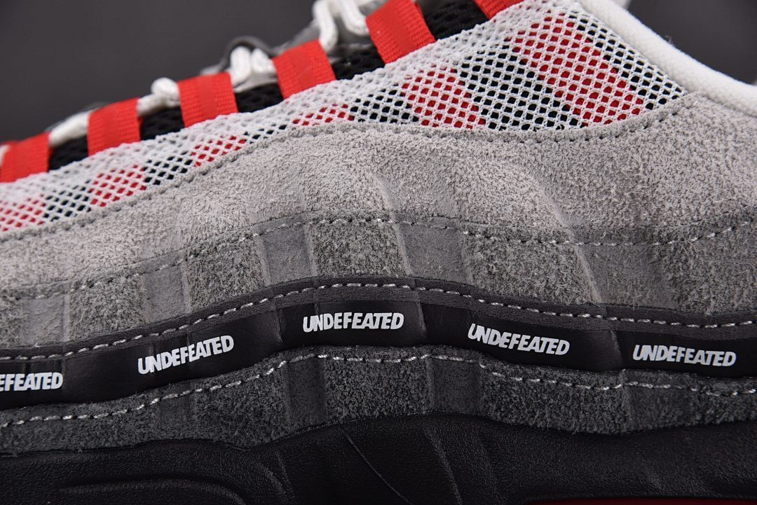 Undefeated x Nike Air Max 95 Bright Crimson - IB4523-003