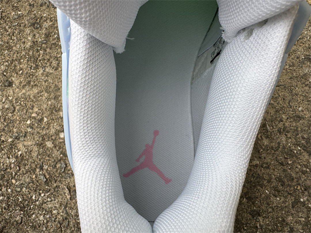 Air Jordan 4 Retro GS "VALENTINE