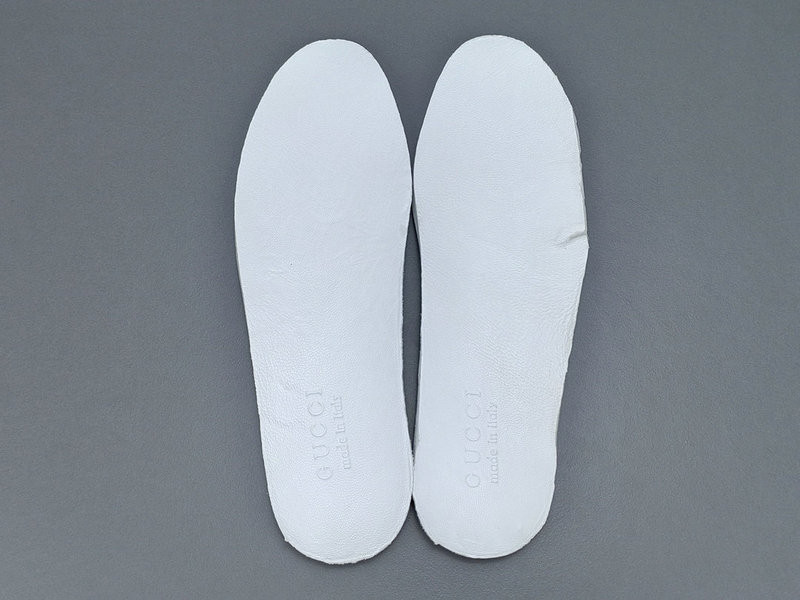 G*u*i re-web sneakers