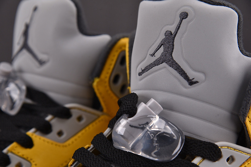 Air Jordan 5 Tokyo23 IO3372-700