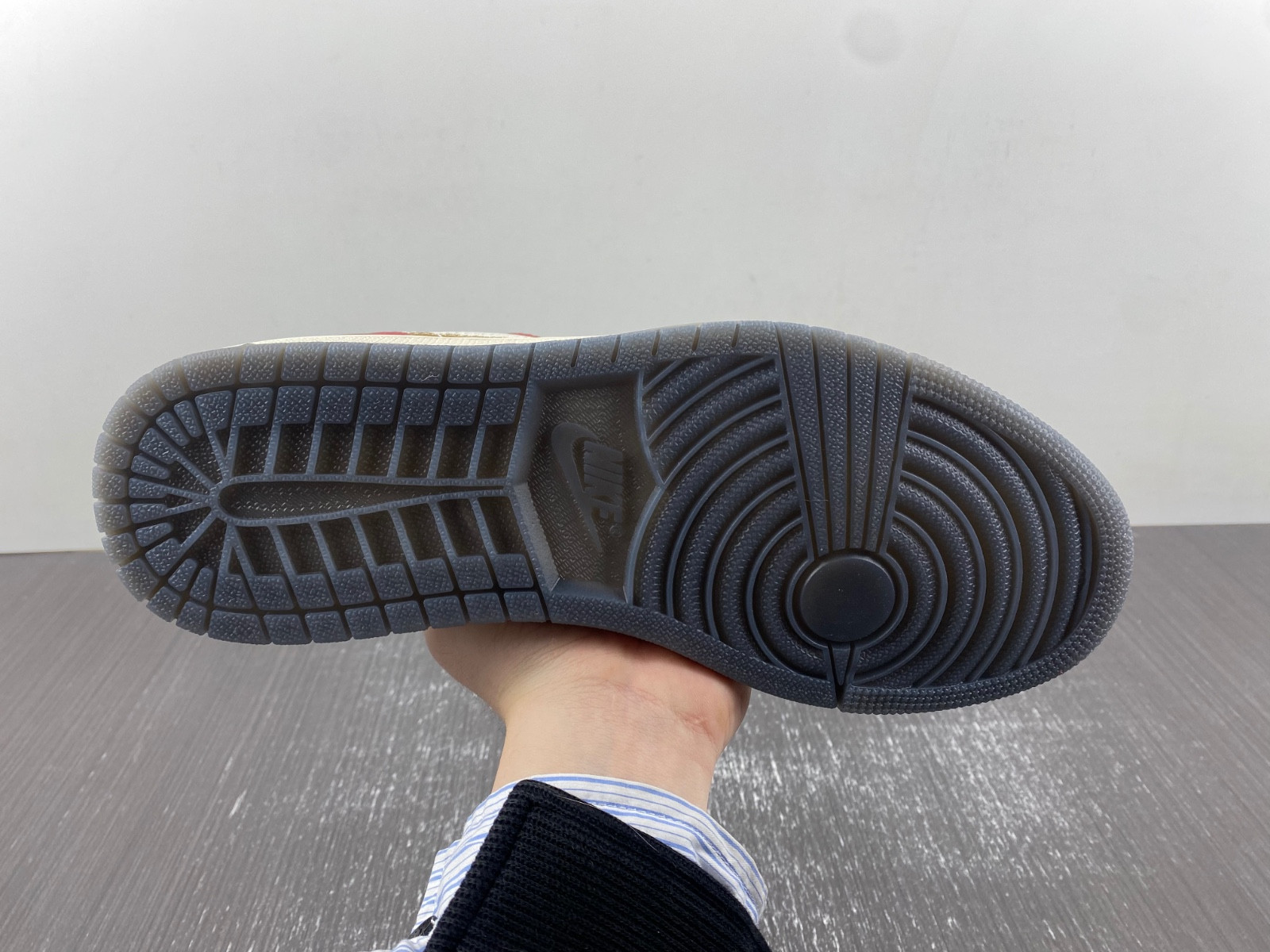 Air Jordan 1 Low "Chinese New Year 2024" | FJ5735-100