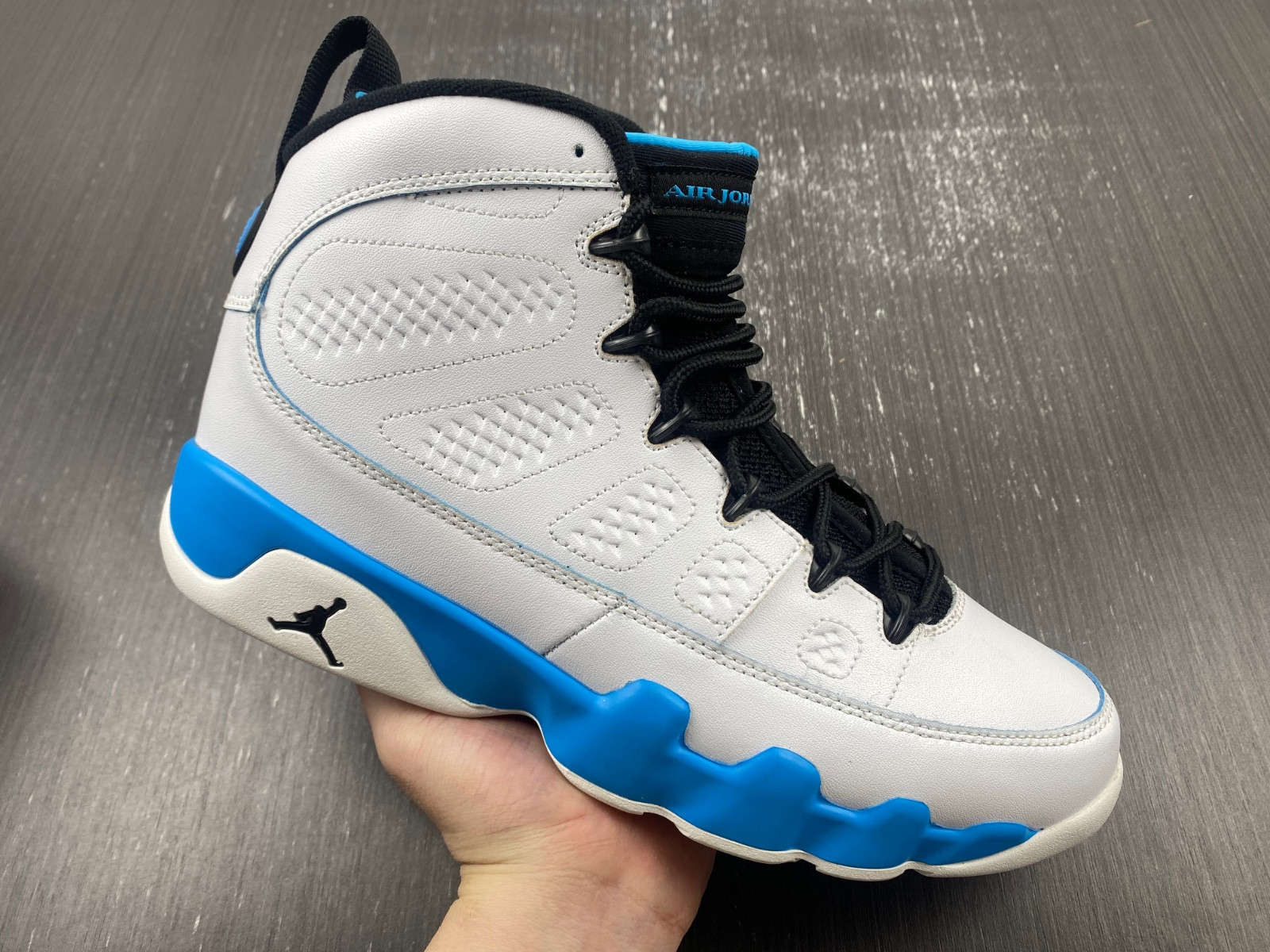 Air Jordan 9 OG "Powder Blue" FQ8992-101
