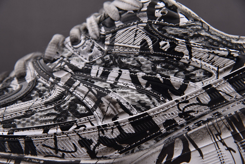 Ba*len*cia*ga bouncer chunky-sole sneakers