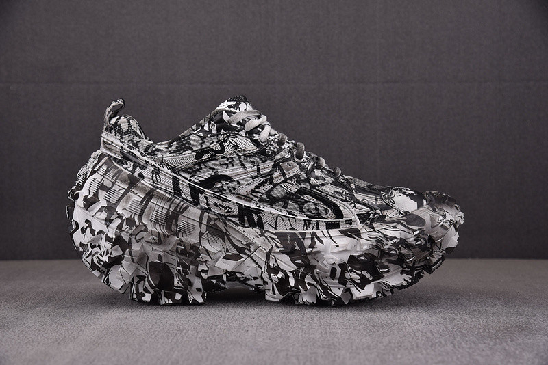 Ba*len*cia*ga bouncer chunky-sole sneakers