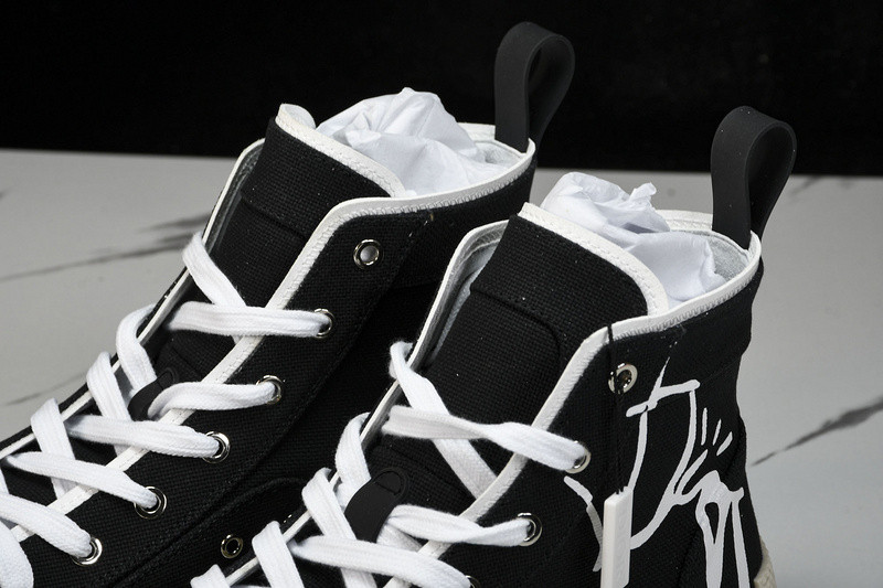 D B23 HIGH-TOP SNEAKERS
