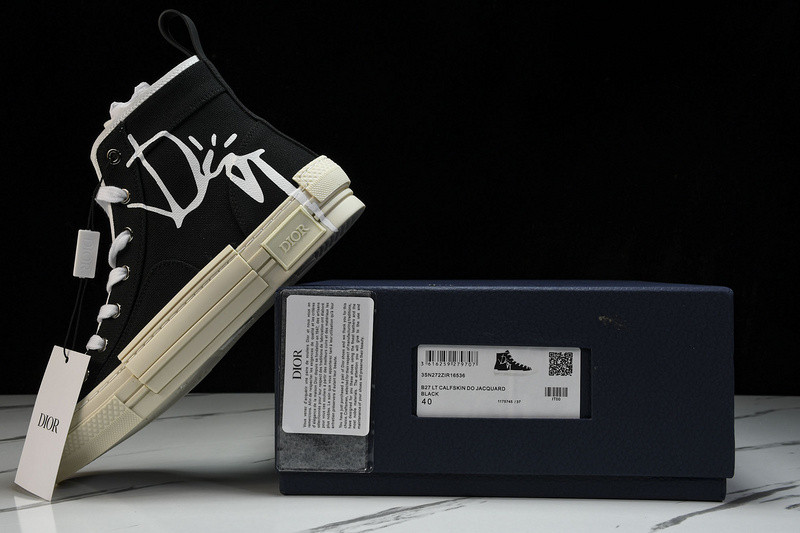 D B23 HIGH-TOP SNEAKERS