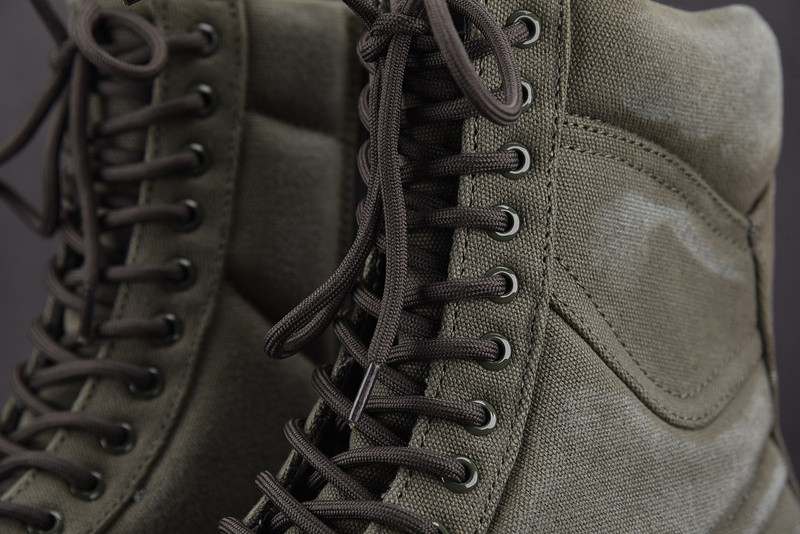 Ba*len*cia*ga strike combat boot