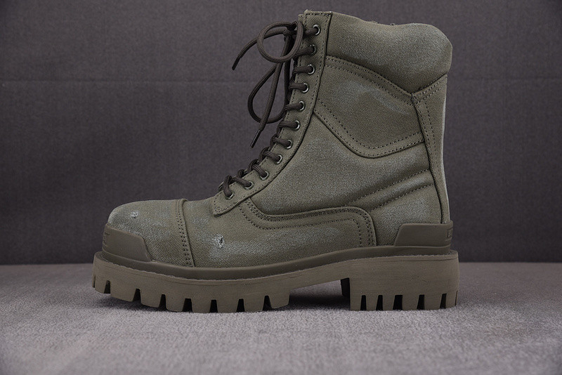 Ba*len*cia*ga strike combat boot
