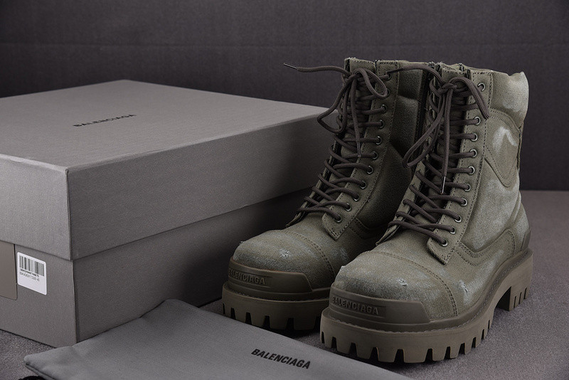 Ba*len*cia*ga strike combat boot