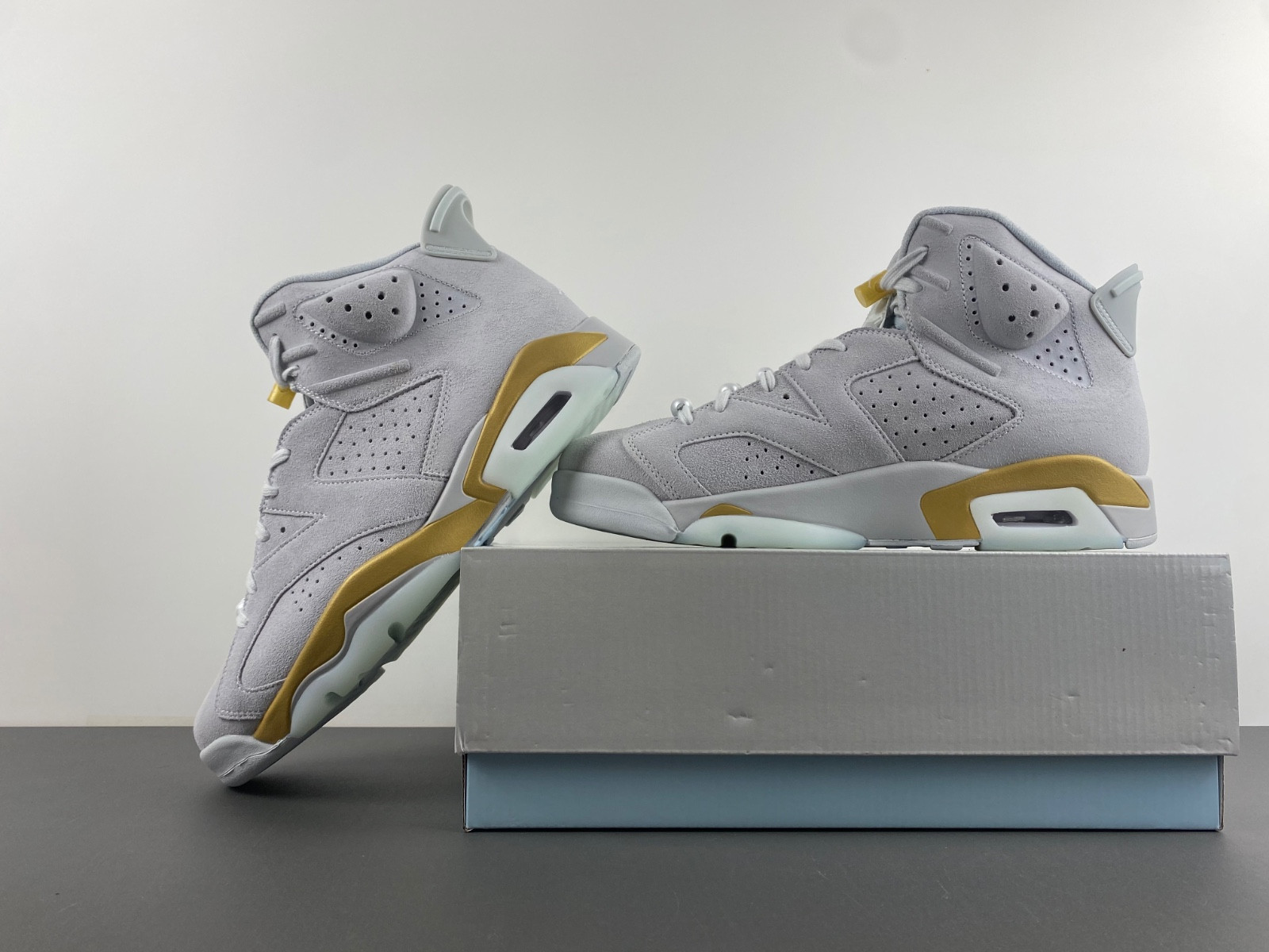 Air Jordan 6 WMNS Craft "Paris" DQ4914-074