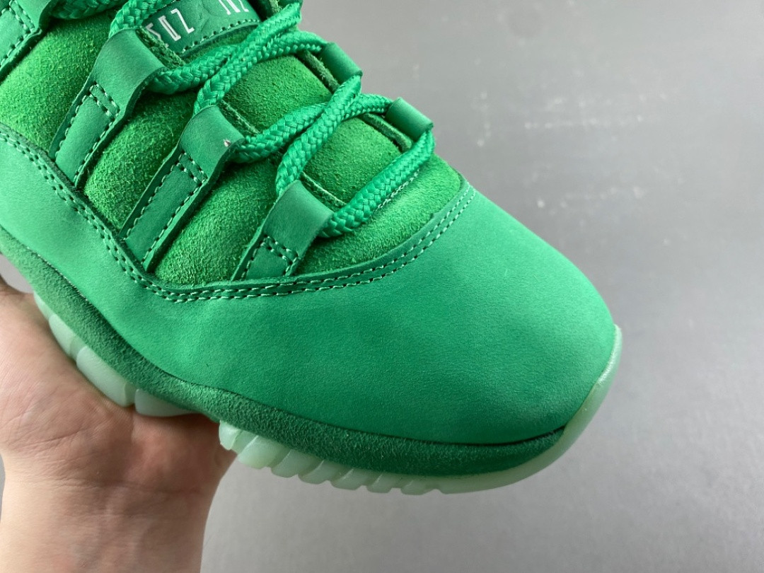 Air Jordan 11 “Green Screen” IQ5700-900