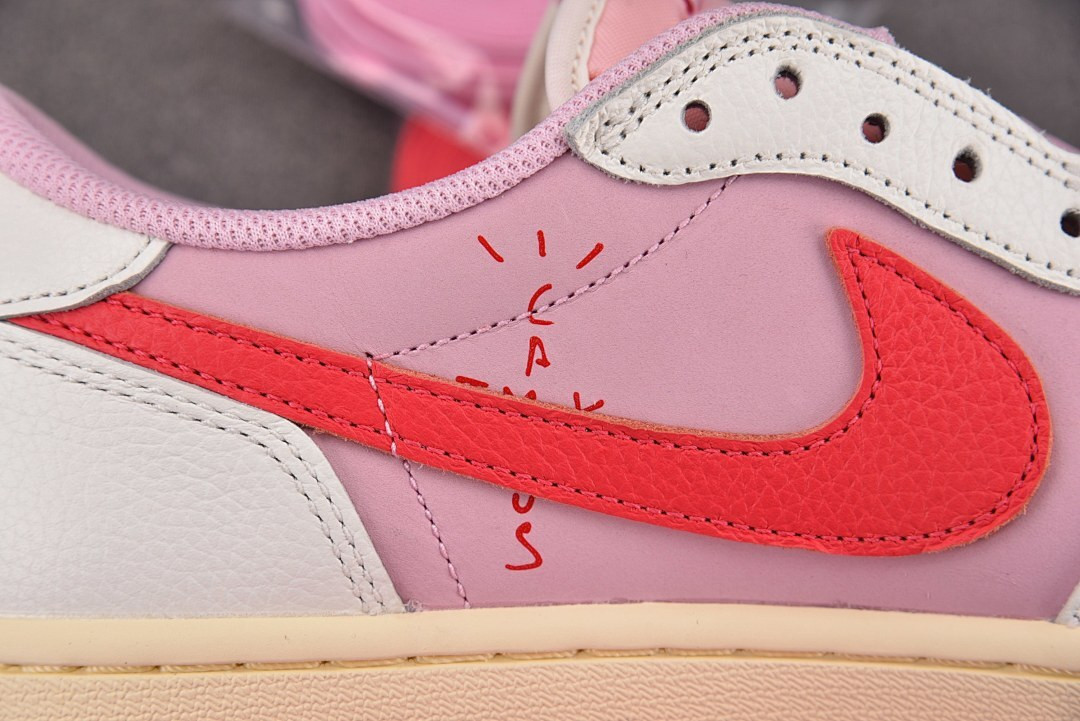 Air Jordan 1 Retro Low OG SP Travis Scott Shy Pink IQ7604-101