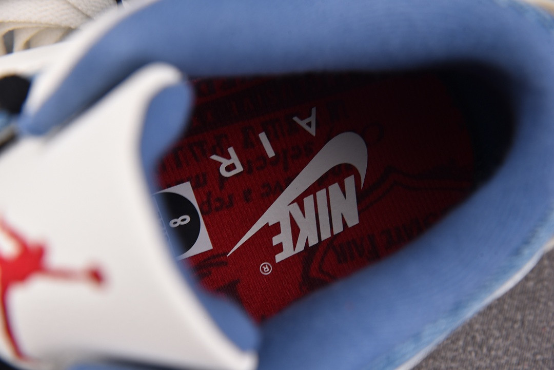 Jordan 3 Retro Levi
