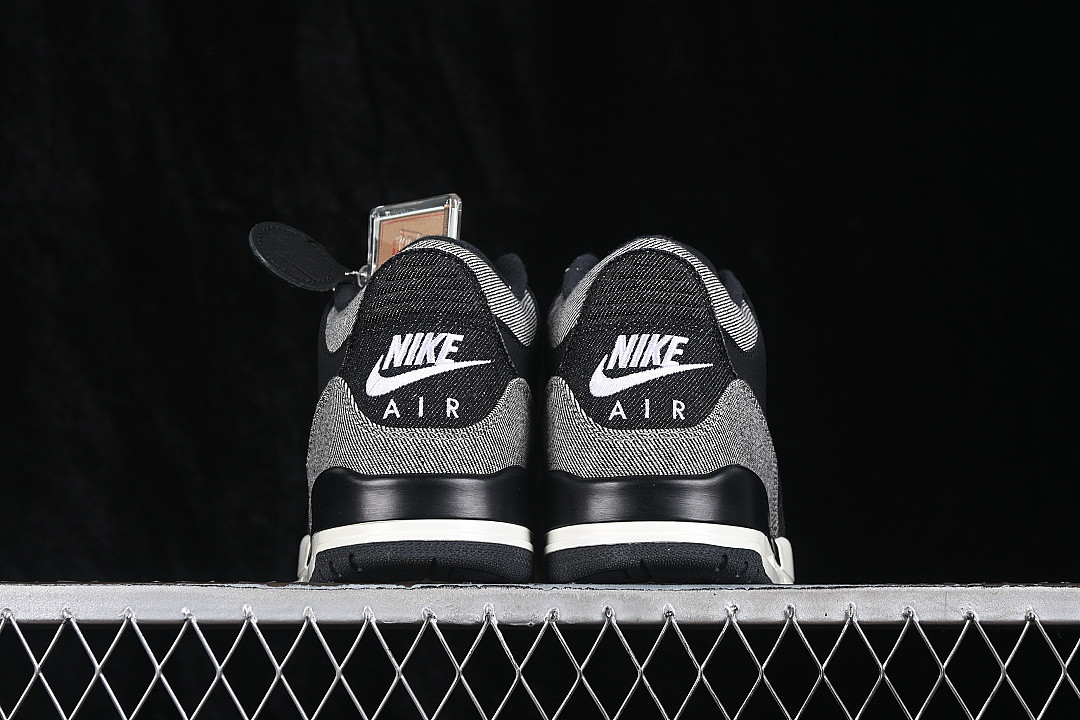 Jordan 3 Retro Levi’s Black IR0914-400