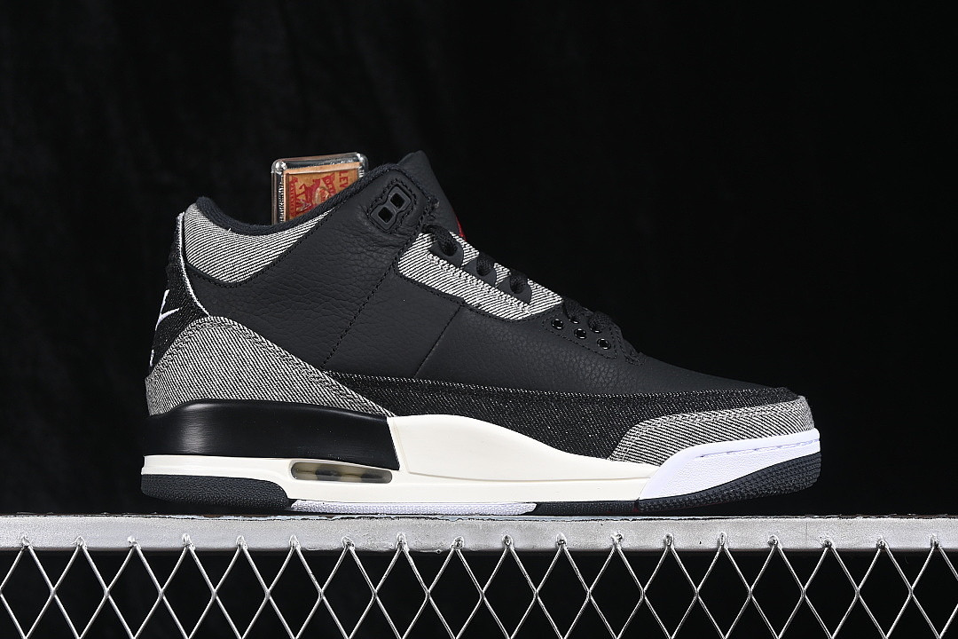 Jordan 3 Retro Levi’s Black IR0914-400