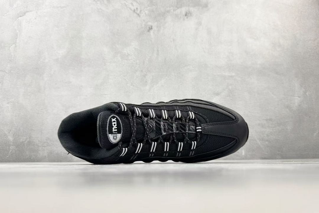 Nike Air Max 95 "Black/Metallic Silver" IR1474-010