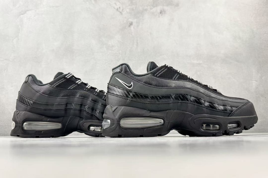 Nike Air Max 95 "Black/Metallic Silver" IR1474-010