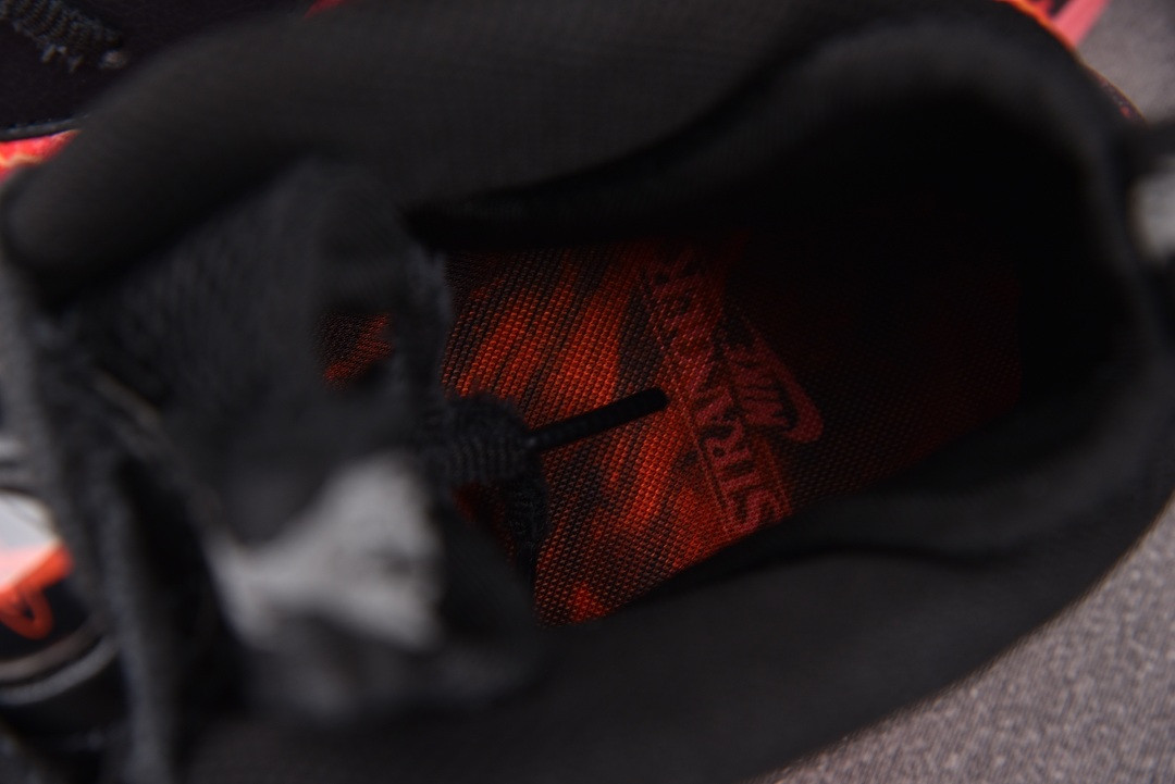 Stranger Things x Nike Air Foamposite One IR7336-001
