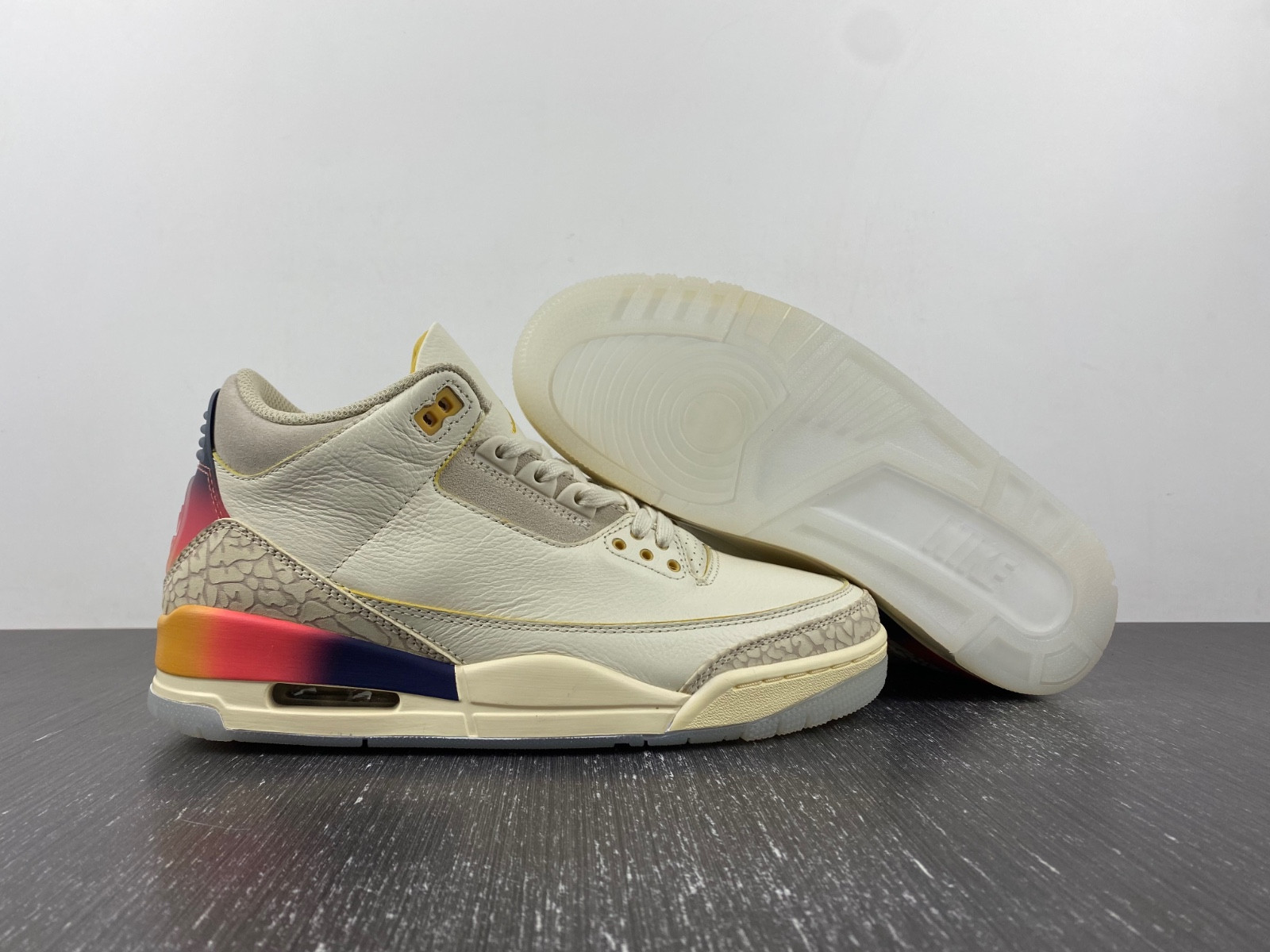 J Balvin x Air Jordan 3 "Medellín Sunset" FN0344-901