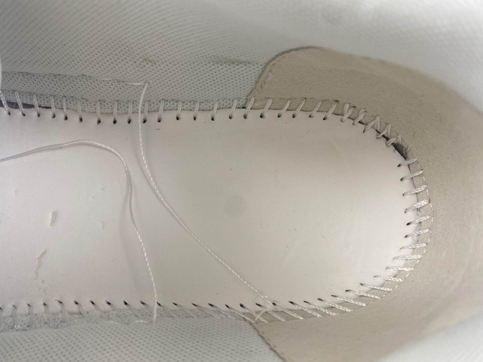 Off-White c/o Virgil Abloh