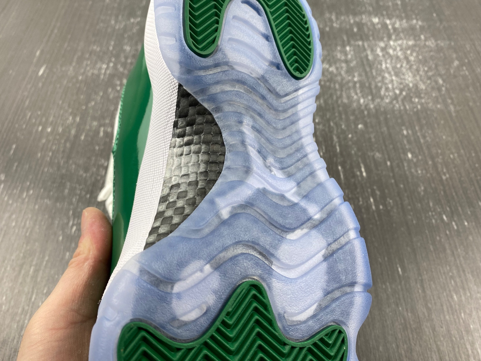 Air Jordan 11 Retro Low CT8012-113