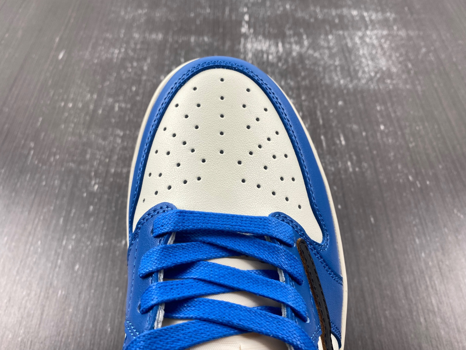 Travis Scott x Air Jordan 1 Low x Fragment DM7866-888