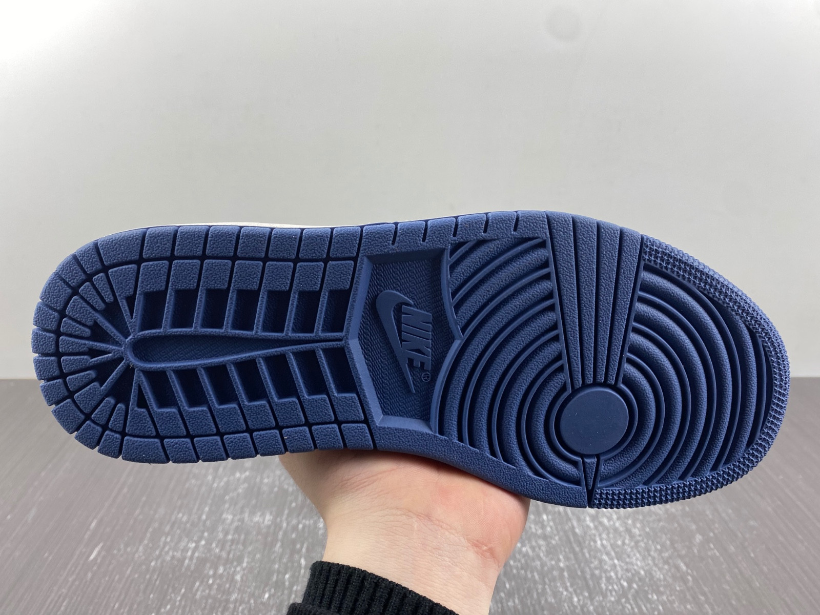 Travis Scott x Air Jordan 1 DM7866-808