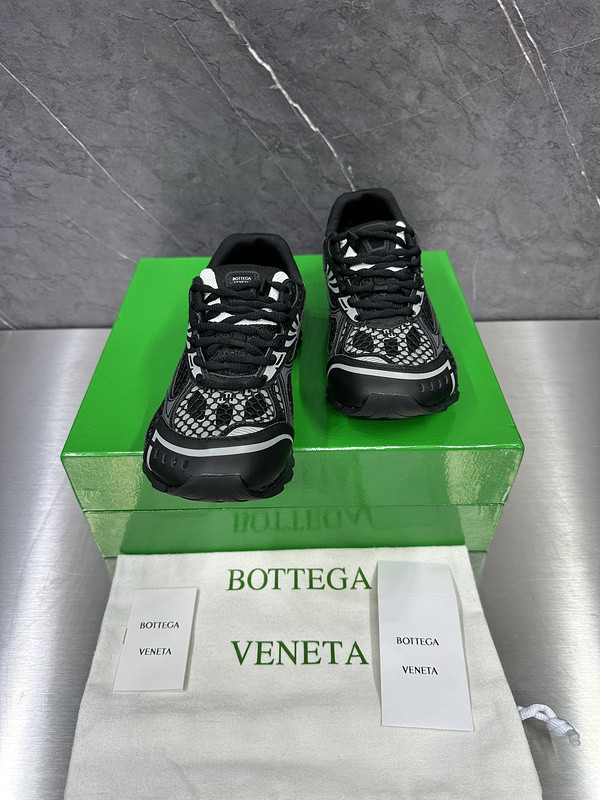 Bo*te*ga ve*ne*ta low-top orbit sneakers in black