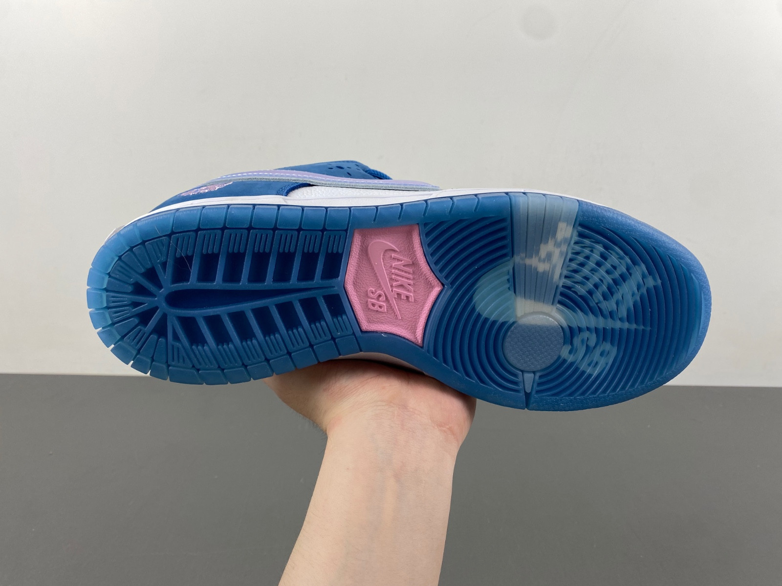 Born x Raised x Nike SB Dunk Low FN7819-400