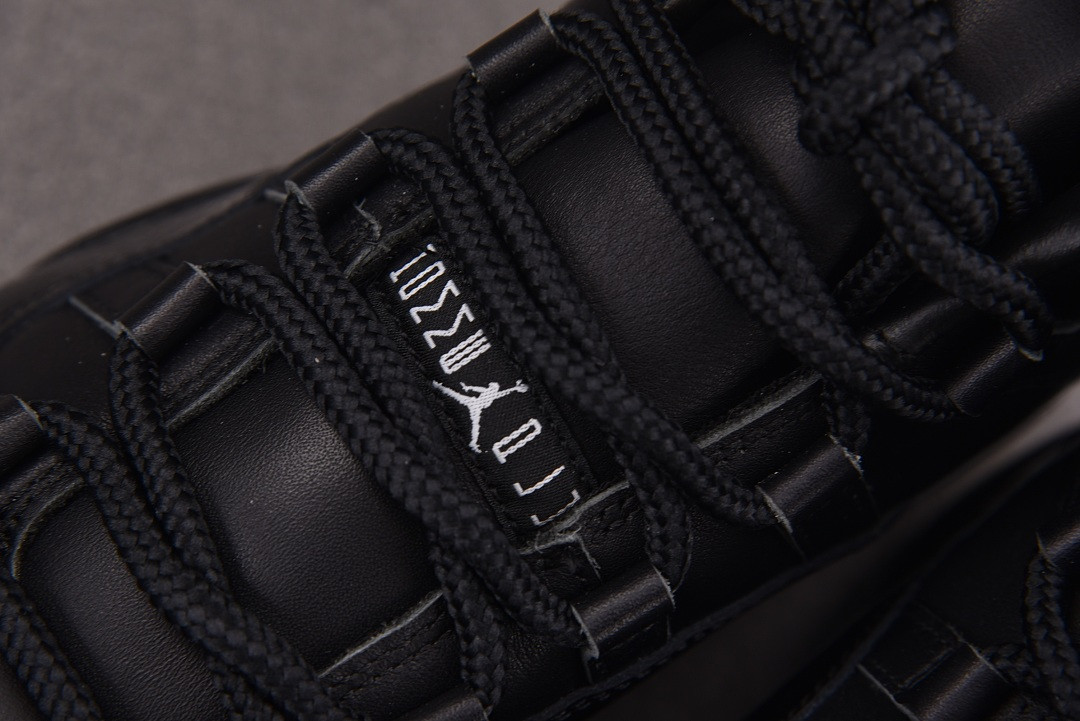 The CDG x Air Jordan 11 SP IV7639-001