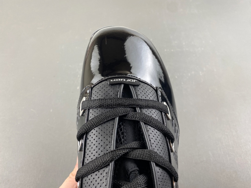 Air Jordan 17 Low "Black Patent" IV7640-001