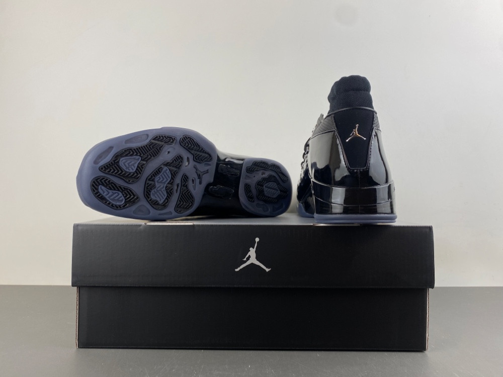 Air Jordan 17 Low "Black Patent" IV7640-001