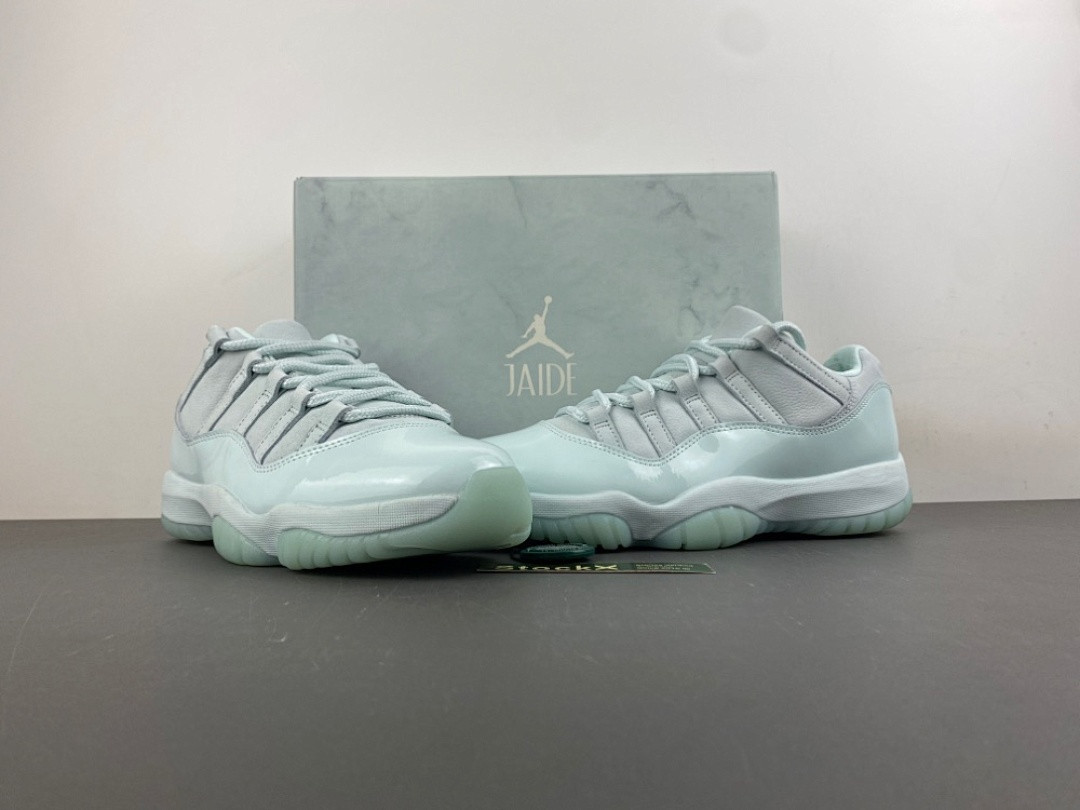 Jordan11 IW1882 300