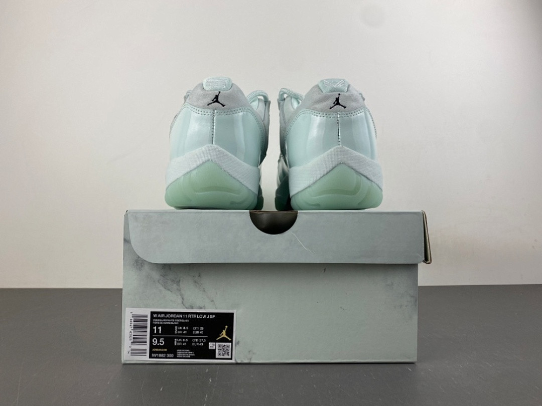 Jordan11 IW1882 300
