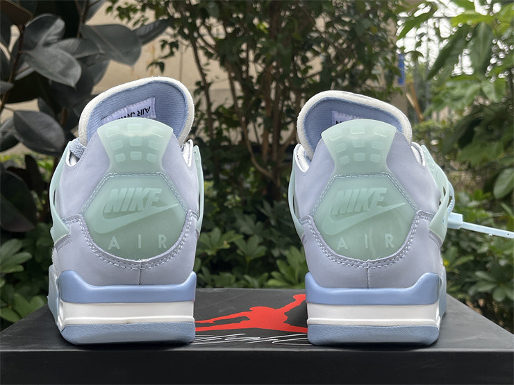 JORDAN 4 RETRO X OW BABY BLUE