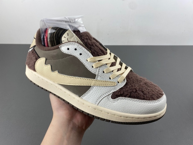 Labubu x Travis Scott x Air Jordan 1 Low DM7866-717