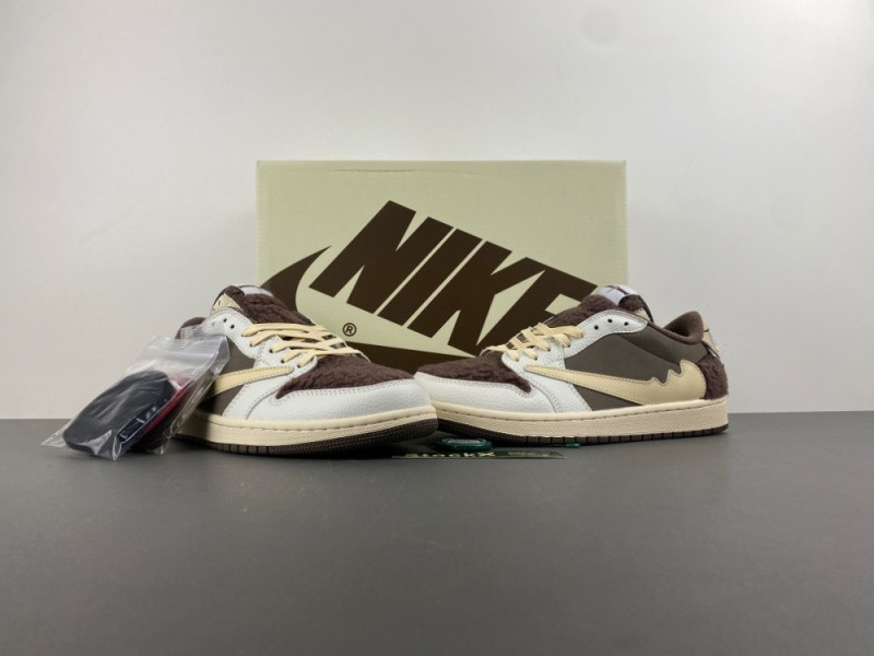 Labubu x Travis Scott x Air Jordan 1 Low DM7866-717